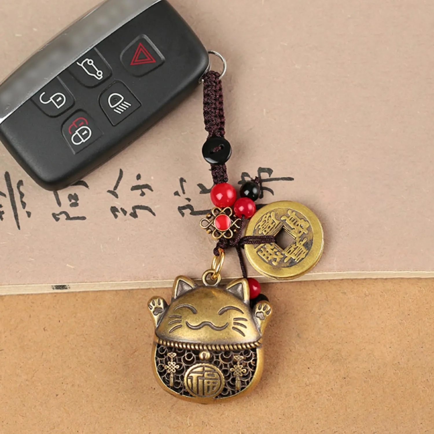 Brass Maneki Neko Lucky Cat Keychain with Feng Shui Coins, Maneki Neko Statue Good Luck Charms Lucky Tassel