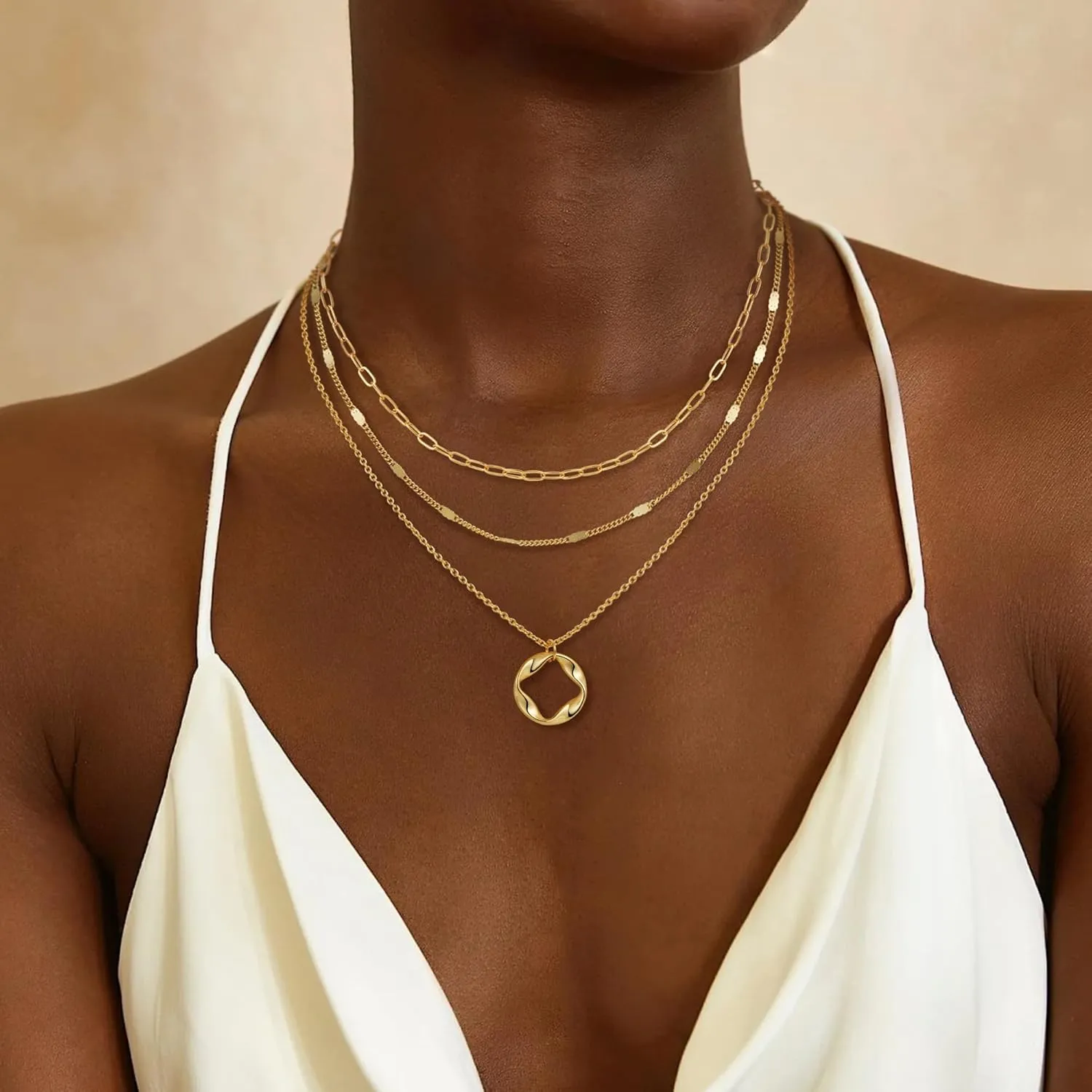 Layered Gold Necklaces for Women, 18K Real Gold Plated Gold Layered Disc Circle Pearl Pendant Necklace Choker Necklace Set Jewelry Gifts for Women