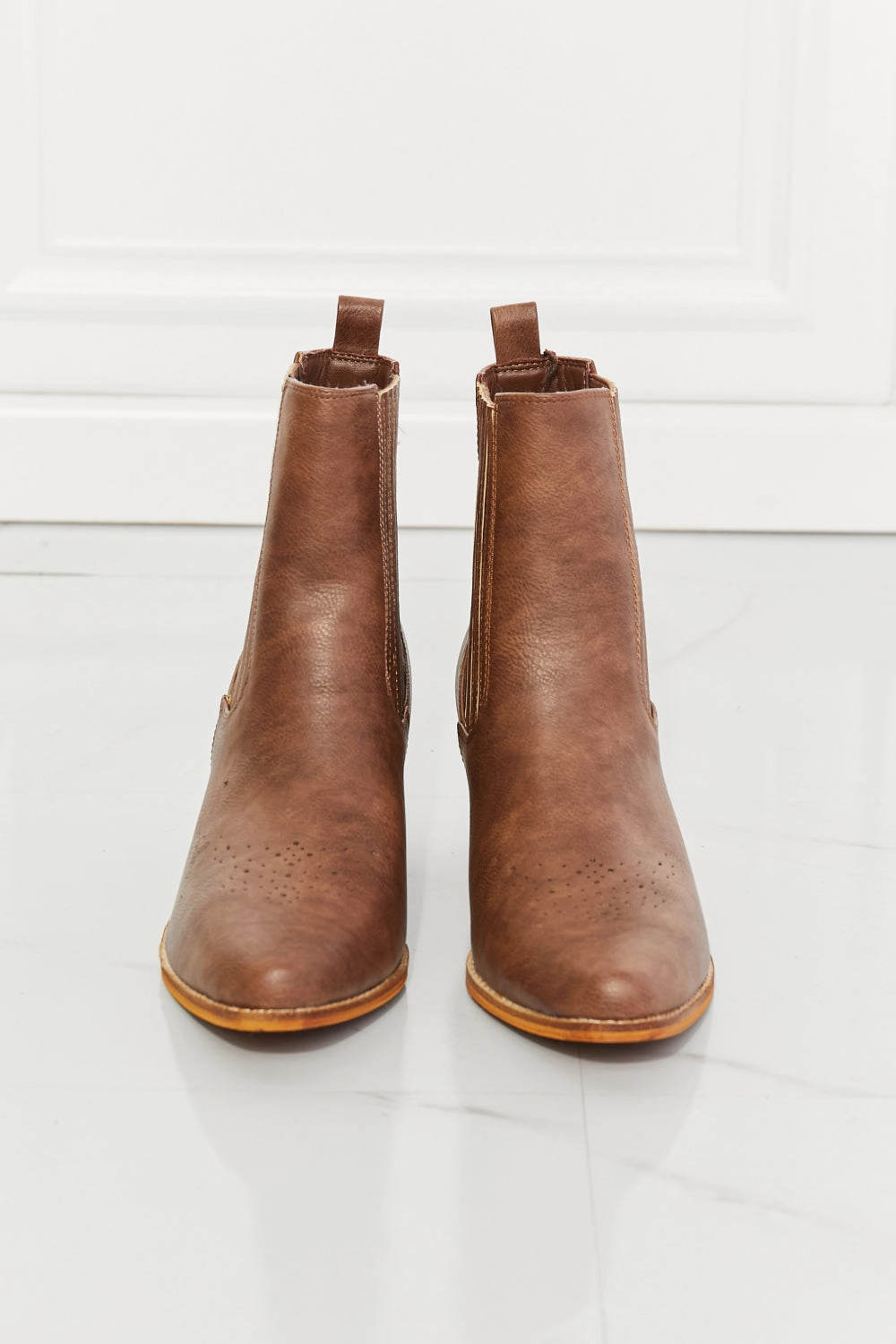 Love the Journey Stacked Heel Chelsea Boot in Chestnut ONLINE EXCLUSIVE