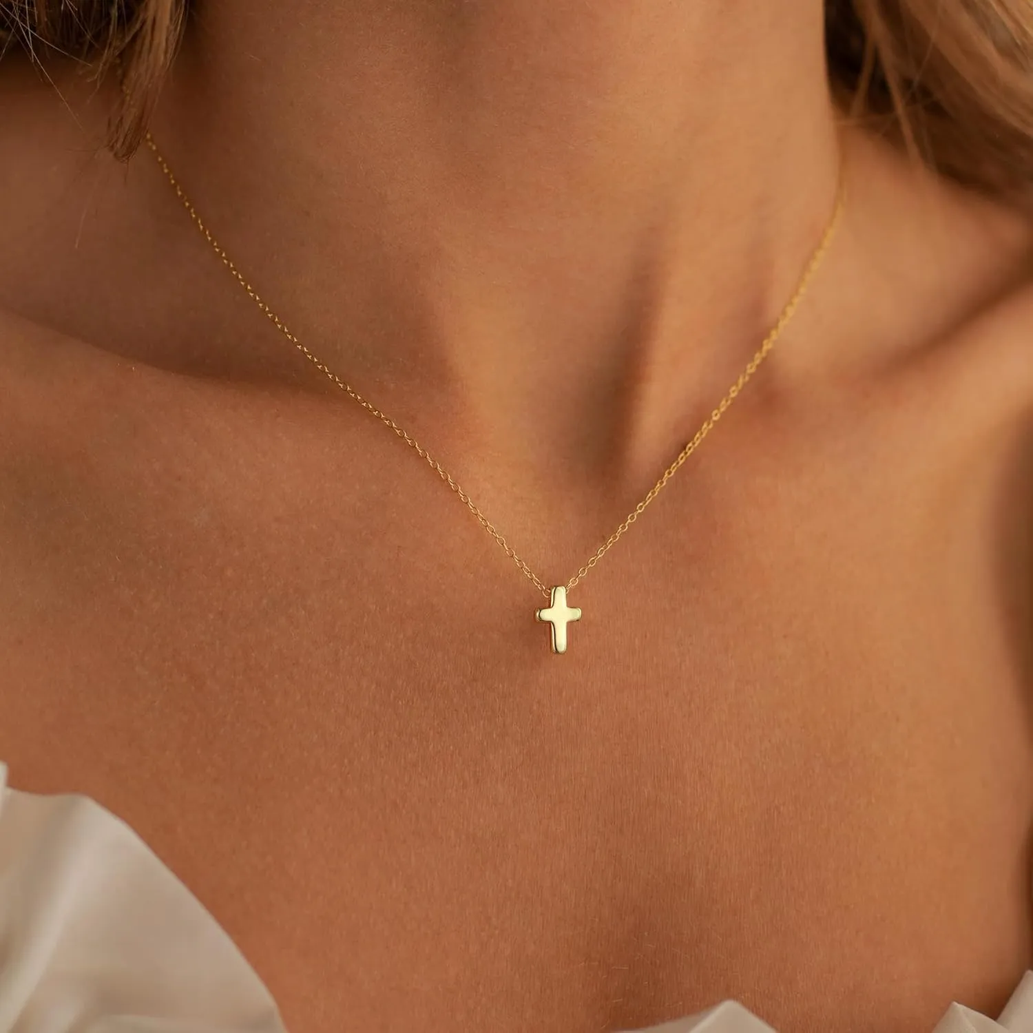 M MOOHAM Cross Necklace for Women Girls, Dainty 14K Real Gold Plated 3D Cross Pendant Necklace Sideways Cross Choker Layered Cross Necklace for Women Girls